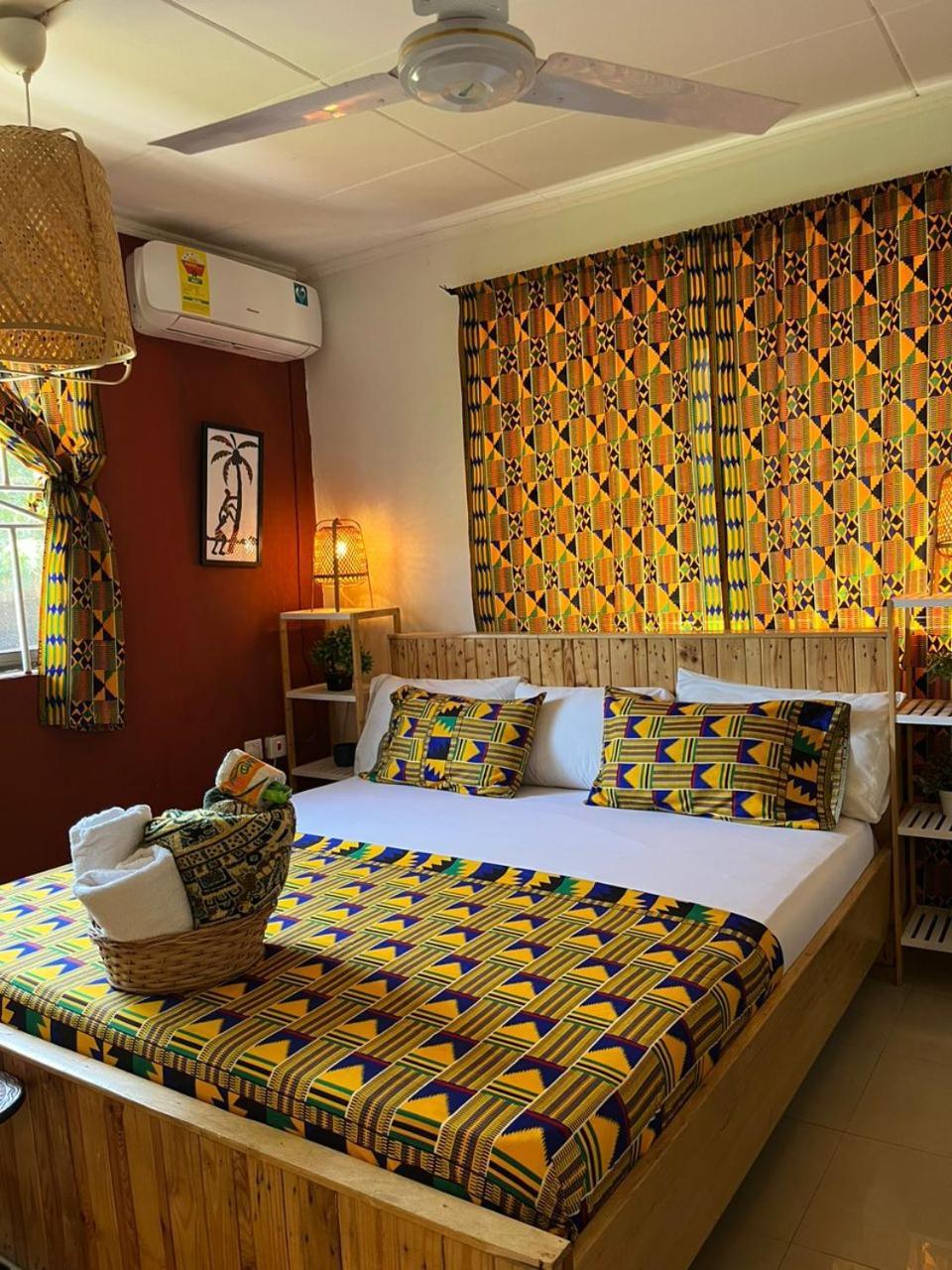 African Treasure Beach Resort Kokrobite Exterior photo